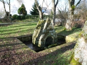 Fontaine de dévotion Saint-Maur, Langombrac'h (Landaul)