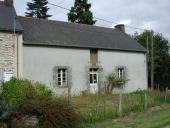 Alignement de maisons, Trégu (La Chapelle-de-Brain)