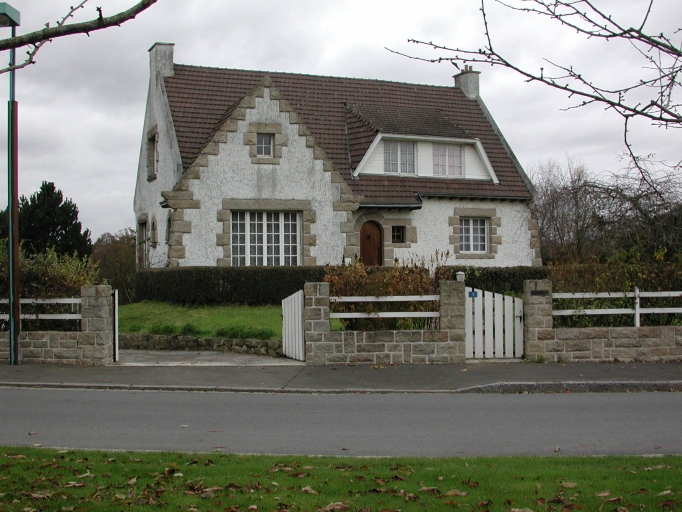 Maison, 1 Place des Droits de l'Homme (La Chapelle-des-Fougeretz)
