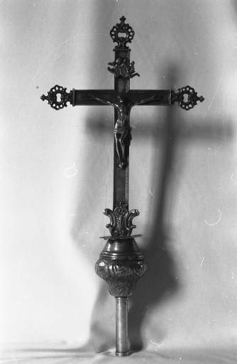 Croix de procession 2 (Noyal-sous-Bazouges)