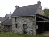 Maison, Tru (La Chapelle-de-Brain)