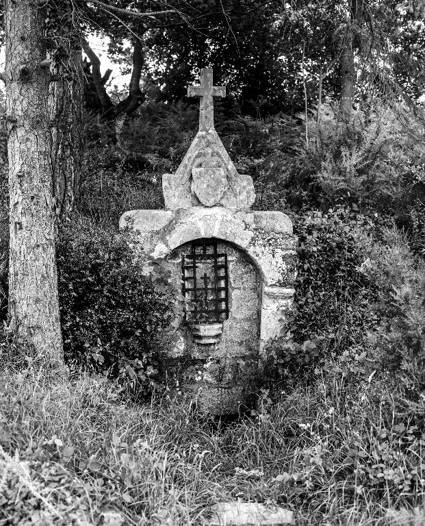 Fontaine de dévotion Saint-Armel (Ploërmel)