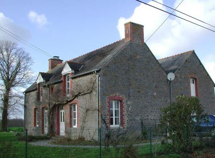 Ferme, actuellement maison, le Clos Rolland (Saint-Pierre-de-Plesguen fusionnée en Mesnil-Roc'h en 2019)