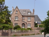 Maison, rue du Port (Lézardrieux)