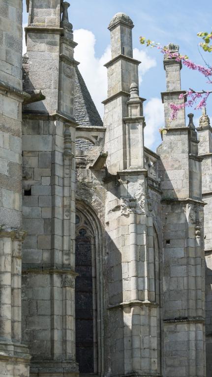 Église paroissiale Saint-Sauveur, érigée Basilique Saint-Sauveur en 1954 (Dinan)