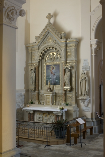 Ensemble de l'autel secondaire nord : autel, tabernacle, retable