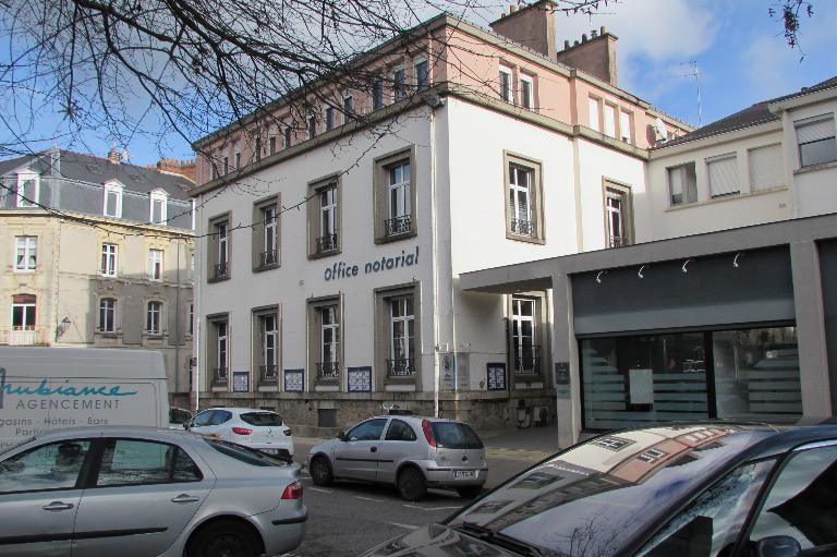 Place de la République, anciennement place de la halle aux grains (Vannes)