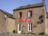 Maison actuellement café, Saint-Symphorien, route départementale numéro 221 (Hédé)