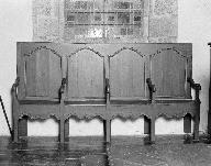 Banc de chœur, ancien prieuré de Lochrist an Izelvet (Plounévez-Lochrist)