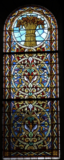 Ensemble des 30 verrières des baies 1 à 16, 18, 103 à 112, 113, 117 : Symboles des sacrements, Symboles des principaux dogmes de l'Eglise