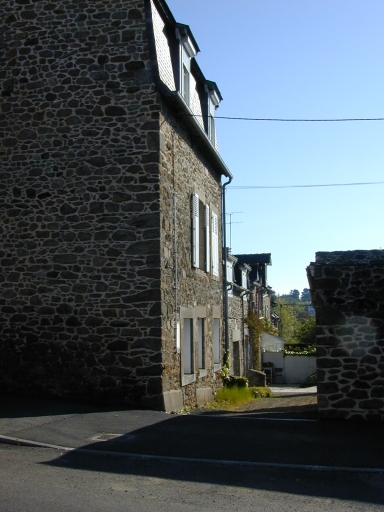 Ensemble de six maisons formant alignement