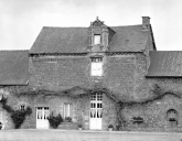 Manoir, la Bougrais (Saint-Brieuc-des-Iffs)