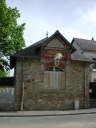 Mairie, écoles, monuments aux morts, cimetière et presbytère sur la commune de Montgermont