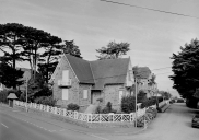 Maison de villégiature dite Ker Eva, 1ere maison à gauche allée des Pins, Trestraou (Perros-Guirec)