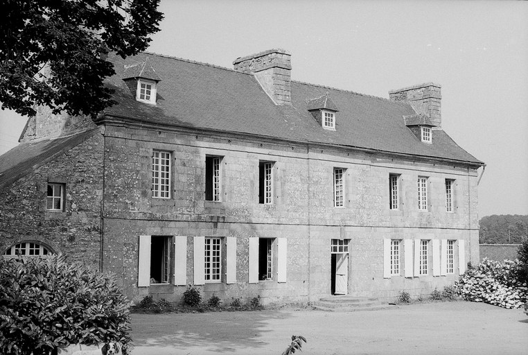 Demeure dite "manoir du Gouer" (Trégrom)