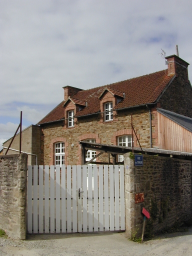 École privée Sainte Jeanne d'Arc, 5 rue de Devants Lauriers (Le Minihic-sur-Rance)
