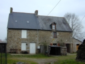 Alignement de deux maisons, Tillé (Sens-de-Bretagne)