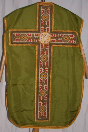 Ornement vert 3 : chasuble, bourse de corporal, étole, voile de calice