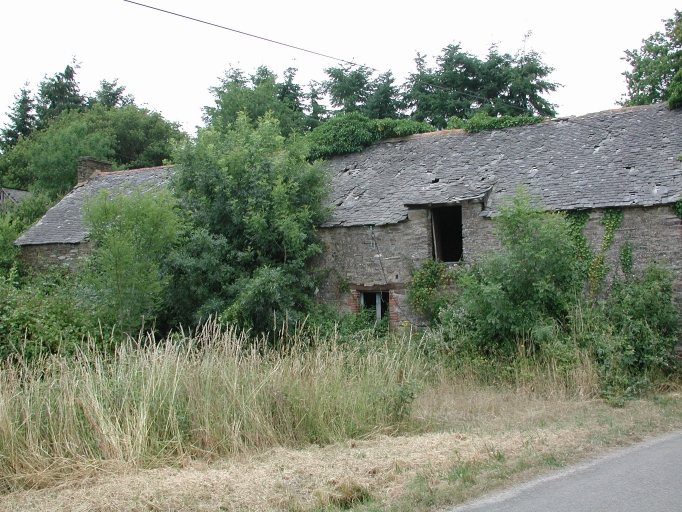 Alignement de maisons, les Vaux (Langon)