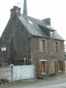 Maison, 6 place de l'Eglise (Pleugueneuc)
