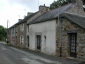 Alignement de maisons, le Clos (Bains-sur-Oust)