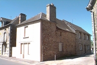 Maison, 16 rue Geoffroy Ier (Livré-sur-Changeon)