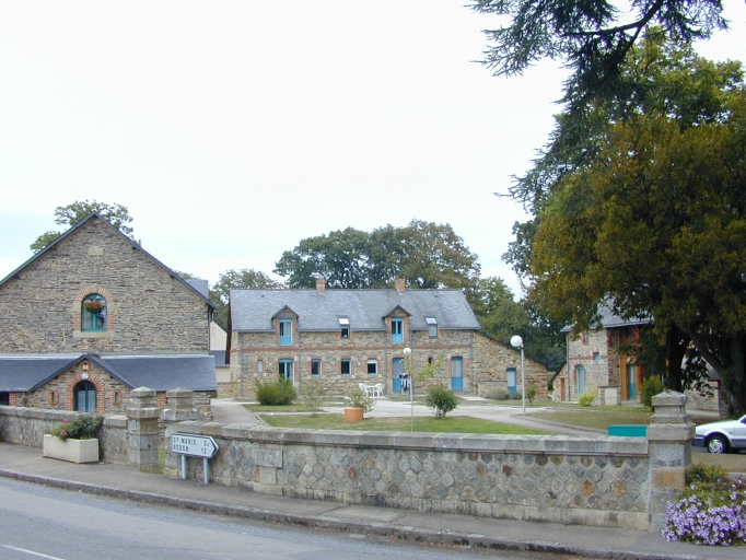 Ferme modèle, 1-10 rue Colonel du Halgouët, la Porte (Renac)
