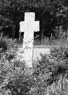 Croix de chemin, au sud de la Garenne (Glénac fusionnée en La Gacilly en 2017)