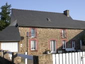 Maison, Saint-Symphorien, route départementale numéro 221 (Hédé)