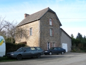 Maison, RN 137, près du Gâvre (Miniac-Morvan)
