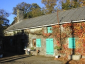 Série de trois maisons, Kergouët (Pluméliau fusionnée en Pluméliau-Bieuzy en 2019)