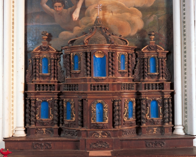 Ensemble du maître-autel : autel, tabernacle, gradin d'autel