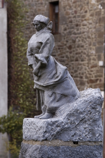 Statuette : Bretonne