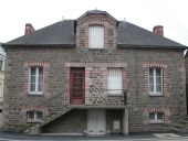 Maison, 2 rue Eugène Dunand ; 10 rue Nationale (Tinténiac)