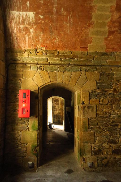 Réduit B, enceinte urbaine (Le Palais)