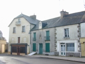 Alignement de maisons, 23, 25, 27, 29 rue Saint-Nicolas (Pipriac)