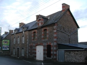 Alignement de maisons, 19-23 rue de la Libération (Saint-Pierre-de-Plesguen fusionnée en Mesnil-Roc'h en 2019)