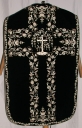 Ornement noir 3 : chasuble, bourse de corporal, étole, manipule, voile de calice