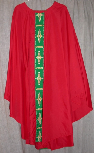 Ornement rouge 2 : chasuble