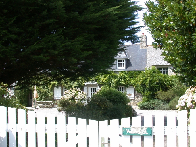 Maison, les Cours-Champs (Pléboulle)