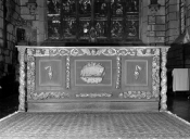 Ensemble du maître-autel : autel, retable, tabernacle, gradin d'autel