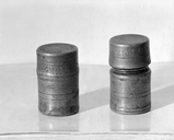 Ampoules à saint chrême (boites à saint chrême, 2), église paroissiale Notre-Dame (Landavran)