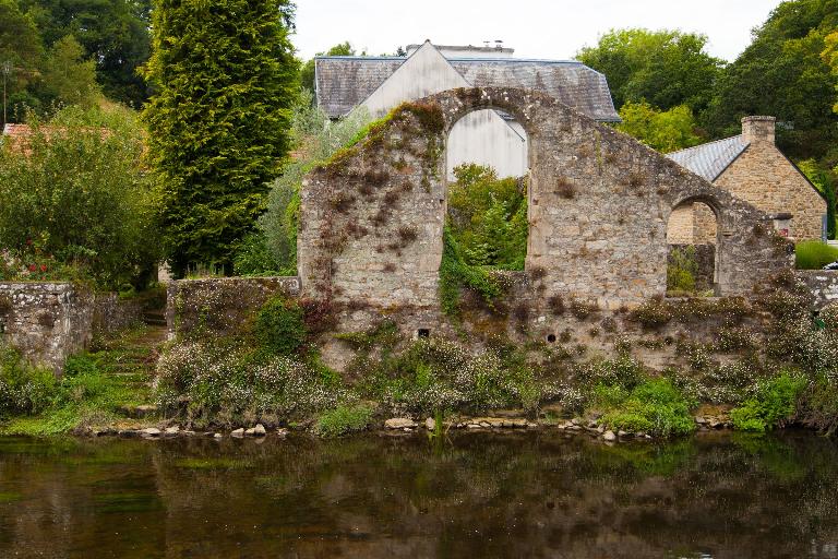 Chapelle et hôpital Saint-Jean - Etablissement conventuel d'hospitaliers de saint-Jean-de-Jérusalem, rue du Vieux pont (Pont-Scorff)