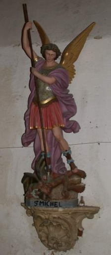 Statue sur culot : Saint Michel