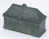 Coffret aux saintes huiles, rue Saint-Etienne (Jugon-les-Lacs fusionnée en Jugon-les-Lacs - Commune nouvelle en 2016)