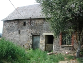 1ère alignement de deux logis, Venton (Visseiche)