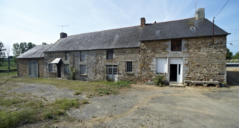 Alignement de maisons, la Pelterie (Mézières-sur-Couesnon)