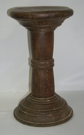 Paire de tabourets d'église