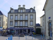 Immeubles sur la commune d'Etel