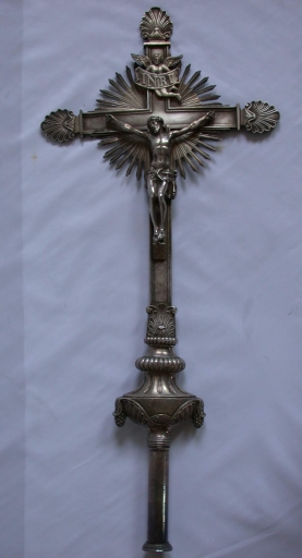Croix de procession 1 et sa hampe